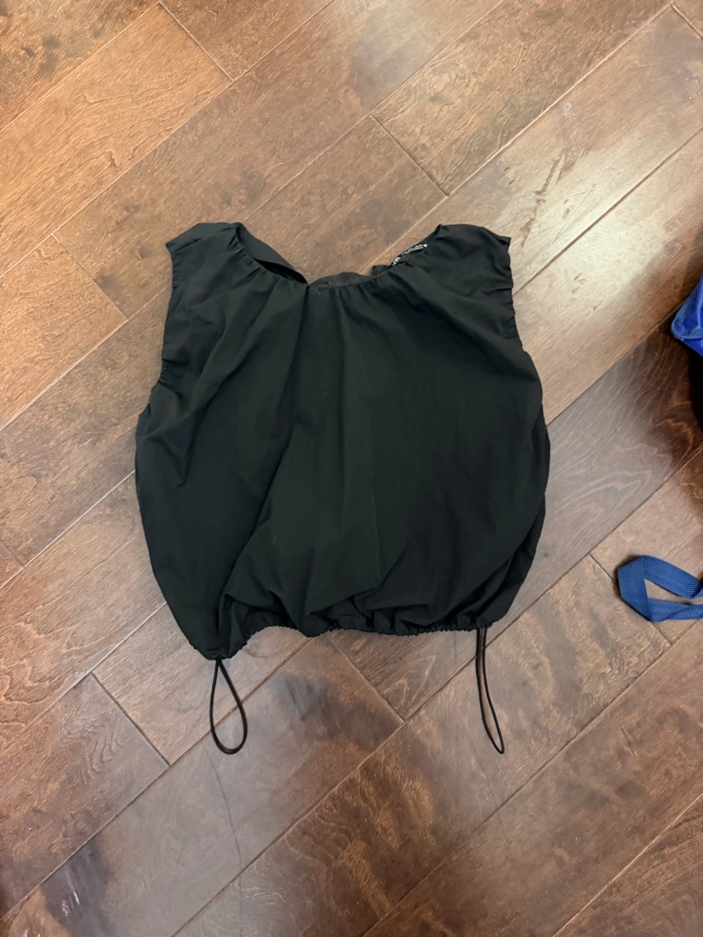 Zara Black Ruffle-Shoulder Drawstring Tank - Picture 2 of 4
